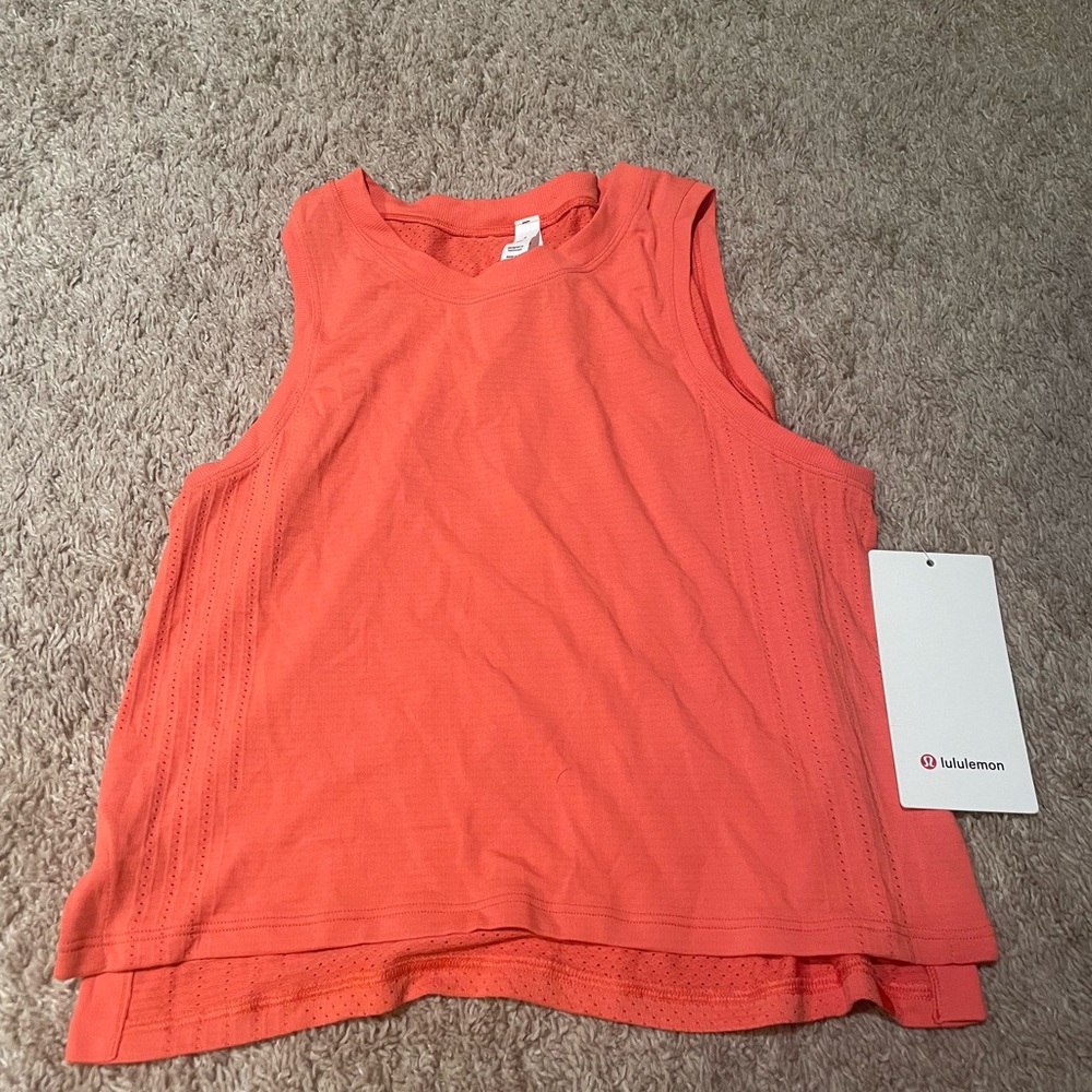 Lululemon train to be tank